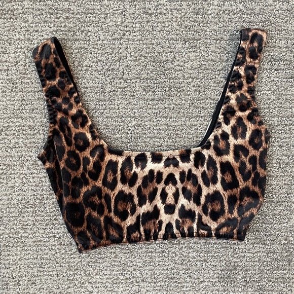 Leopard top - Picture 2 of 2